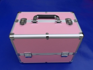 Pink Metal Pro Makeup Case Waterproof With Aluminum Round Corner And Edges