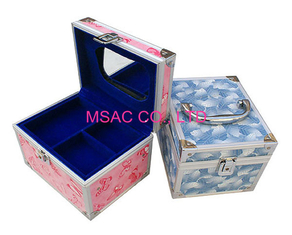Multi - Purpose Aluminium Cosmetic Case Butterfly Pattern L 220 X W 150 X H 180mm