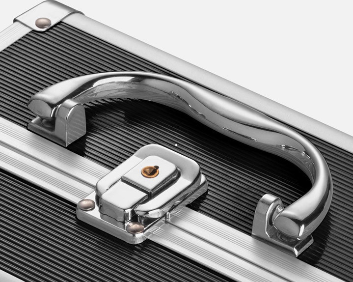 Custom Aluminium Cosmetic Case Black Leather Lining Inside Makeup Vanity Box for 250 X 180 X 230mm