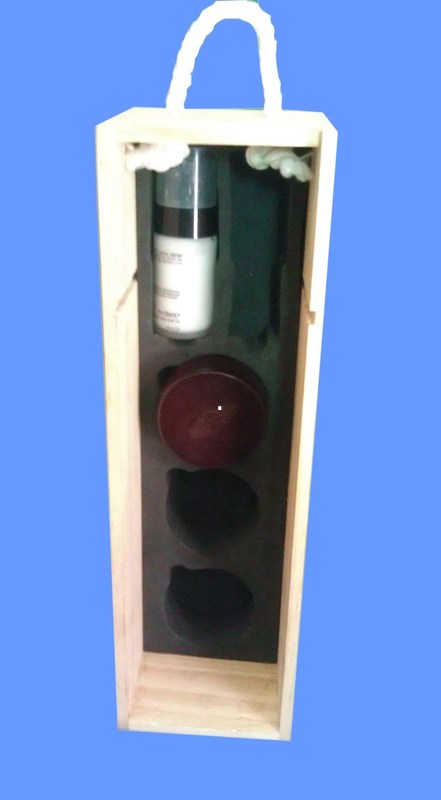 Easy Carry Case Accessories MS-TI-06 Pine Display Case With Logo Acceptable
