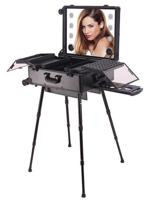 Professional Bluetooth Aluminum Makeup Case With Light Size 580 * 450 * 220mm Multi Color
