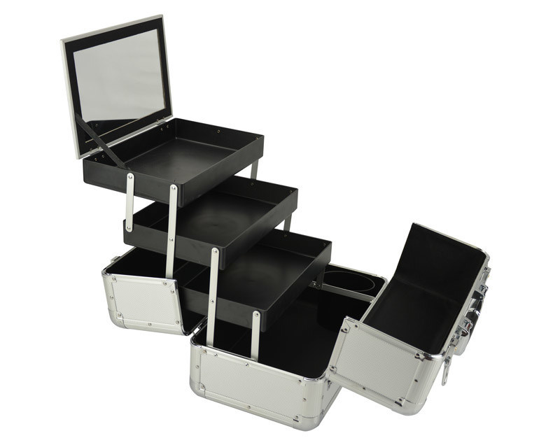 Professional Makeup Artist Case , Lockable Professional Makeup Train Case In Silver Color