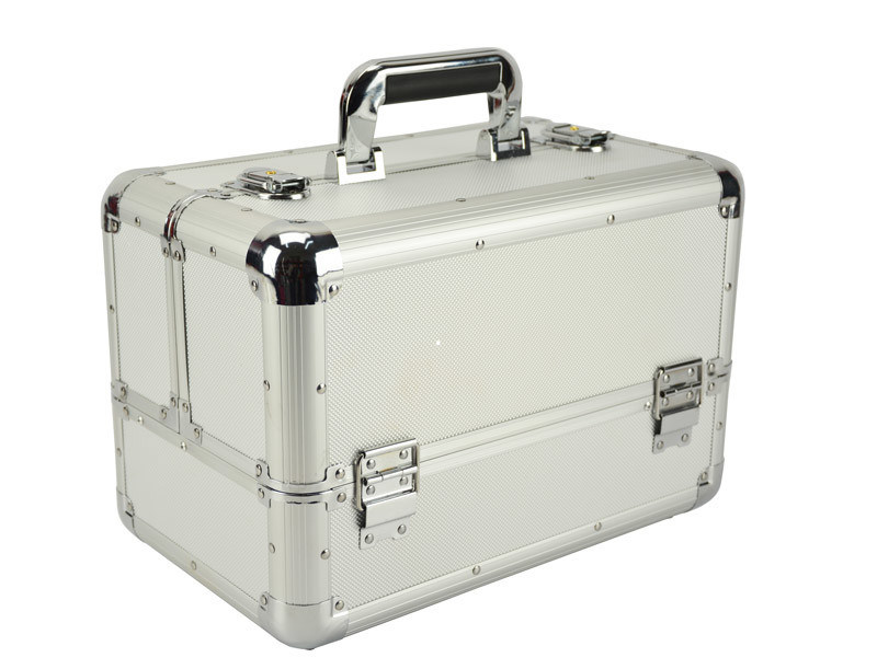 Professional Makeup Artist Case , Lockable Professional Makeup Train Case In Silver Color