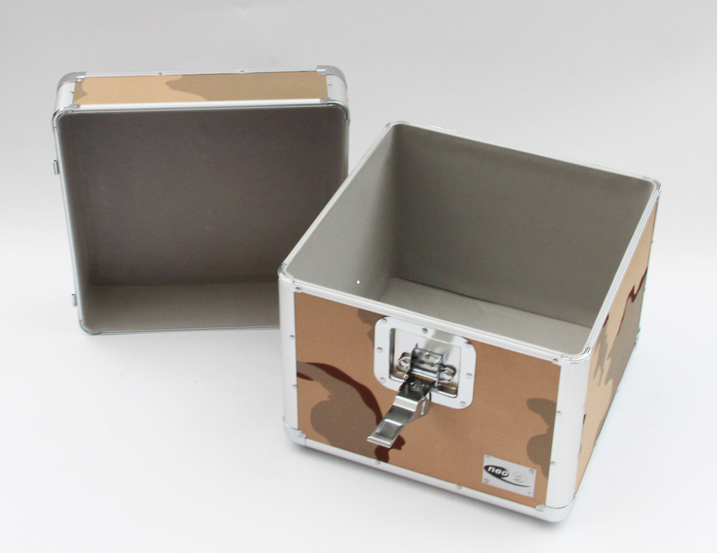 LP 100 12'' Aluminum Record Carrying Case Camouflage Color