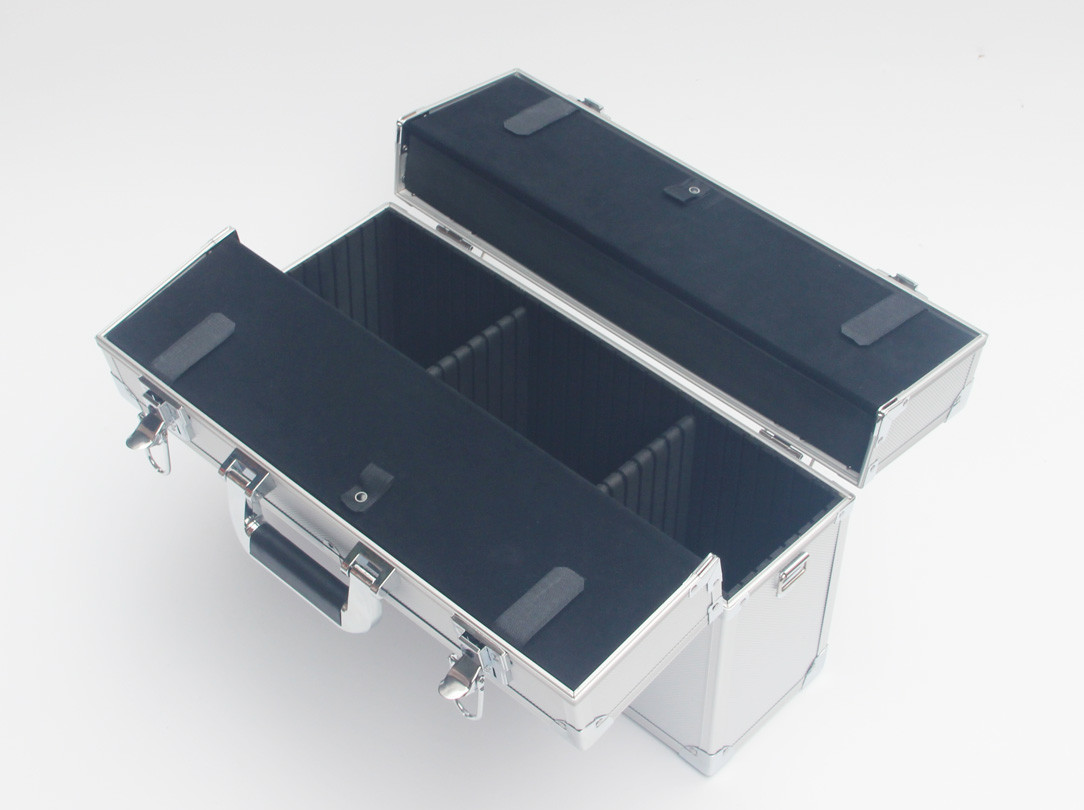 Silver Lockable Aluminum Storage Box , Double Door Open Aluminium Tool Case